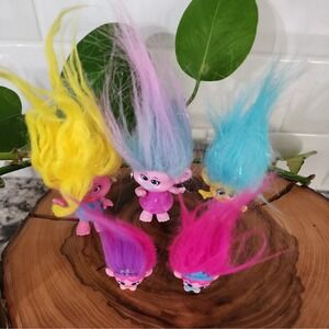 Trolls Band Together Mineez Lot 5 Figures No Duplicates